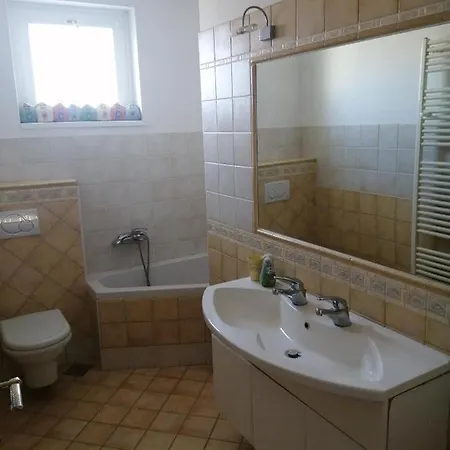 House Perla With Garden And Parking